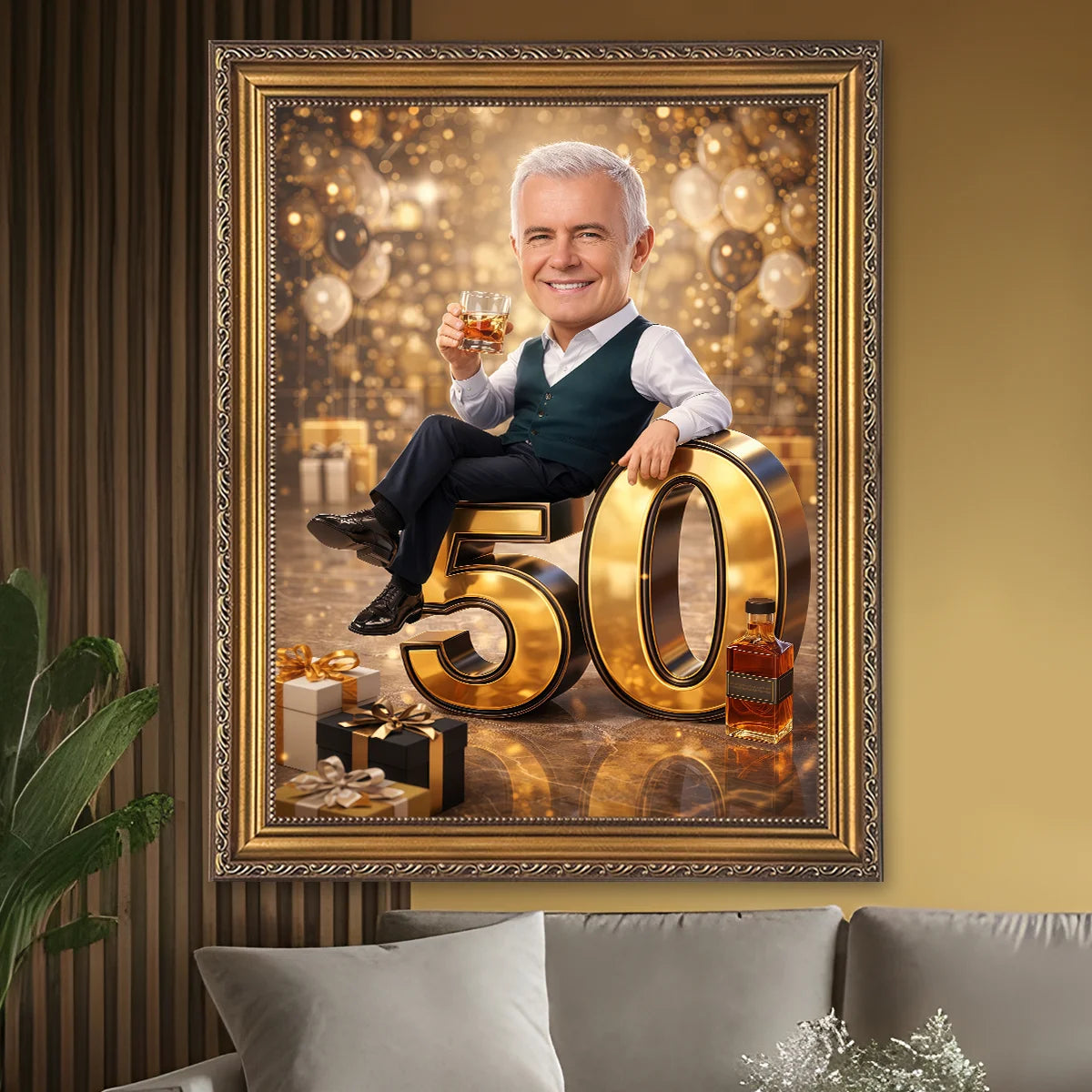 Image of Personalizowany portret mężczyzny na 50 urodziny, obraz ze zdjęcia z cyfrą 50, elegancka scena z whisky i prezentami w złotym stylu