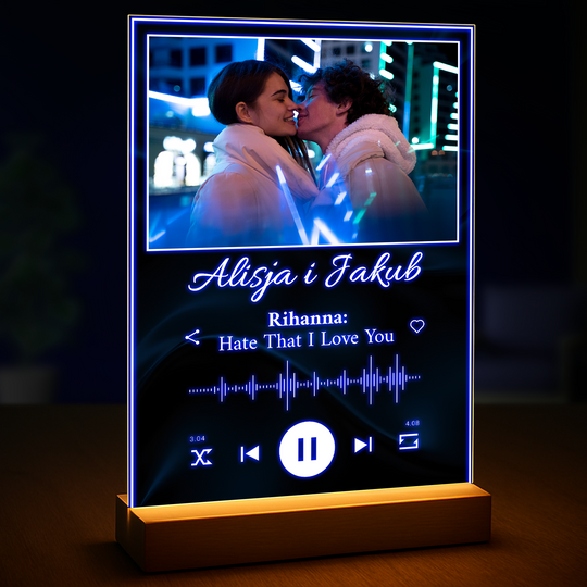 Zdjęcie zakochanej pary w stylu Spotify - druk na szkle z Twojego zdjęcia